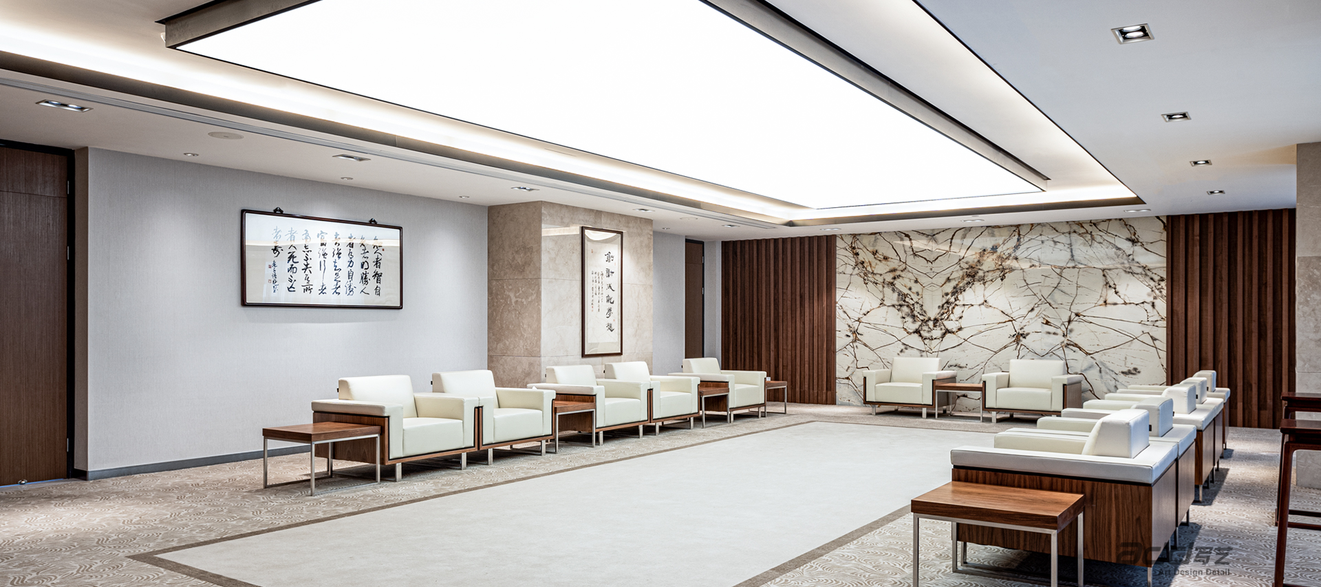 至正道化辦(bàn)公(gōng)樓裝(zhuang)修-二樓大(da)會議室-pc