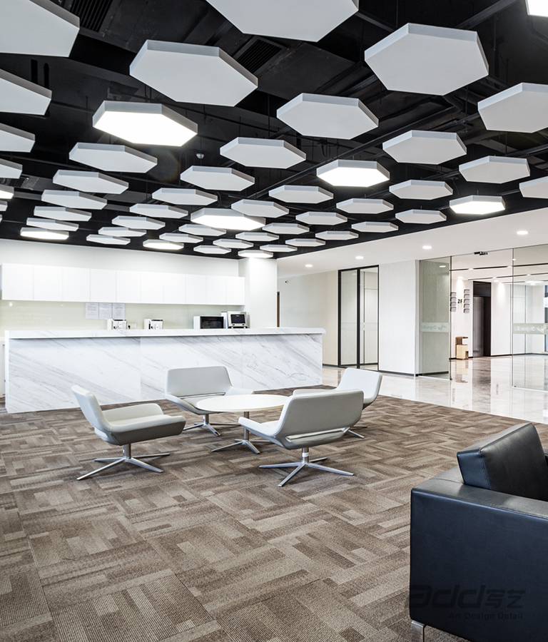 至正道化辦(bàn)公(gōng)樓裝(zhuang)修-二樓走(zou)廊-pc