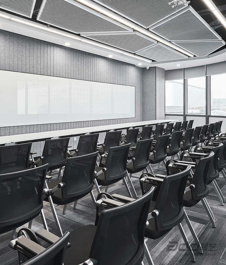 移遠(yuǎn)通(tong)信(xin)辦(bàn)公(gōng)室裝(zhuang)修設(shè)計(ji)-培訓室-pc