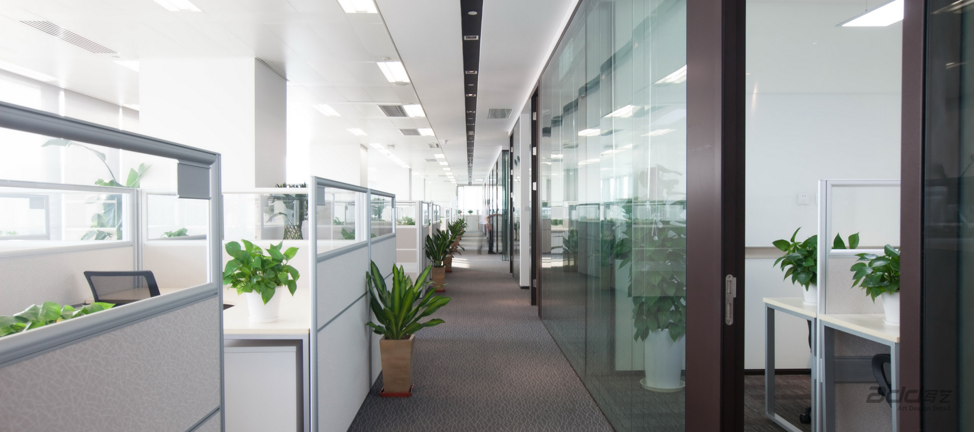 銀聯(lian)辦(bàn)公(gōng)室裝(zhuang)修-辦(bàn)公(gōng)區(qu)走(zou)廊-pc