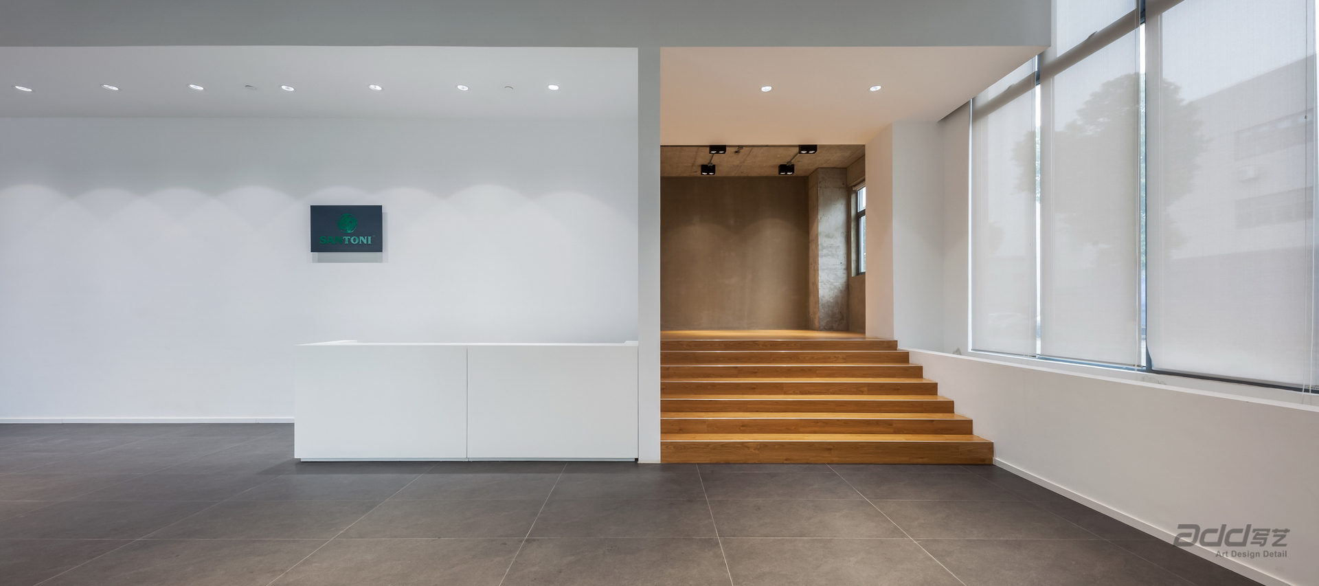 聖東尼（外齊(qi)）辦(bàn)公(gōng)室裝(zhuang)修-前(qian)廳-pc