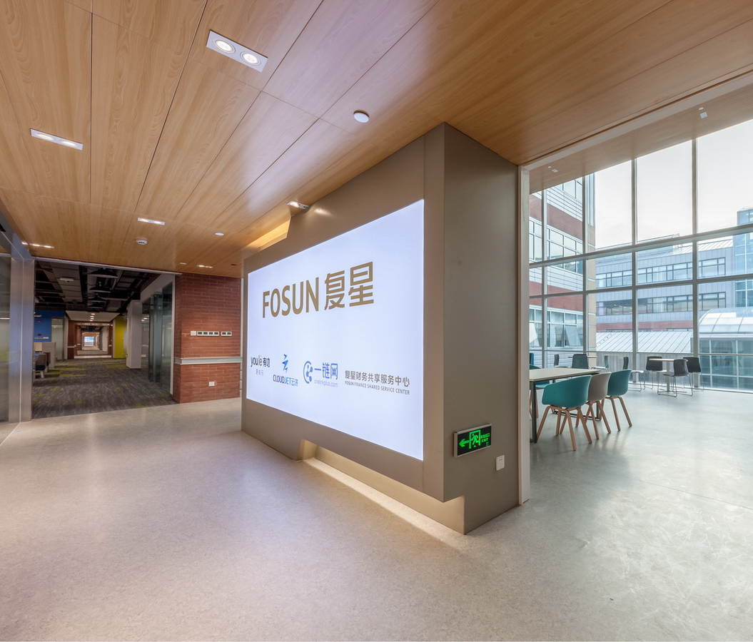 複星共享辦(bàn)公(gōng)室裝(zhuang)修-休息區(qu)-pc