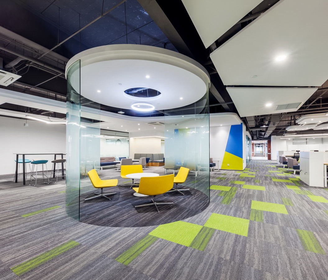 複星共享辦(bàn)公(gōng)室裝(zhuang)修-圓形洽談區(qu)-pc